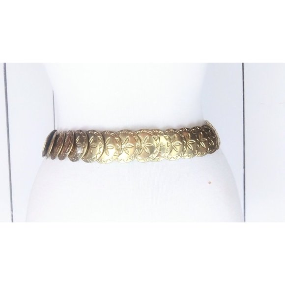 Gold metal conch style 70s statement belt/stretchy/elastic starfish round disc